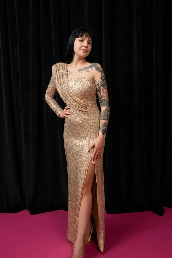 Golden Diva